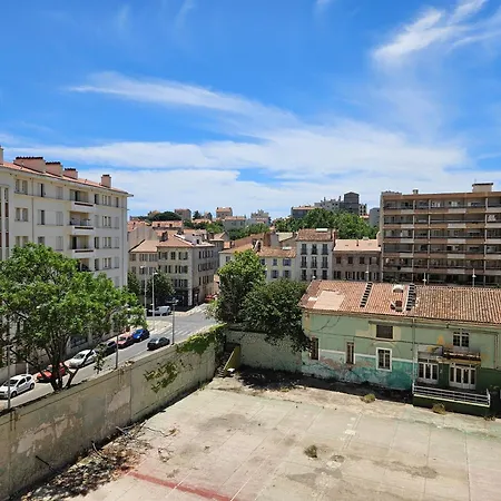 公寓 Spacieux 90m2 4 Chambres, Proche Mer, Climatisation, Confort 土伦