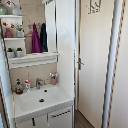 Spacieux 90m2 4 Chambres, Proche Mer, Climatisation, Confort 土伦