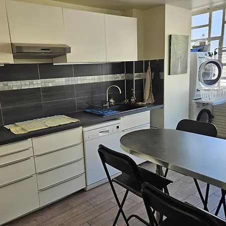 Spacieux 90m2 4 Chambres, Proche Mer, Climatisation, Confort * 土伦