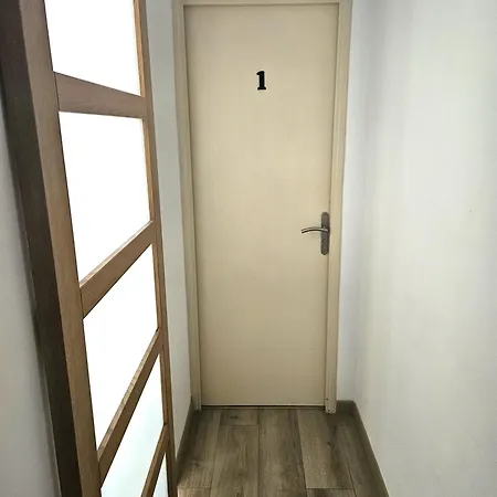 Spacieux 90m2 4 Chambres, Proche Mer, Climatisation, Confort * 土伦