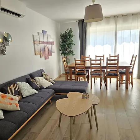 Spacieux 90m2 4 Chambres, Proche Mer, Climatisation, Confort 土伦