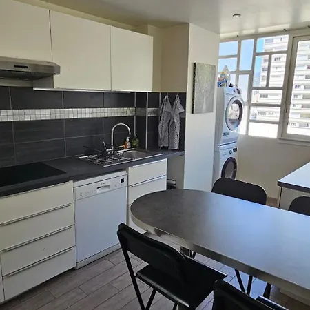 Apartament Spacieux Appartement 90M2 4 Chambres, Climatise Proche Mer, Climatisation, Tout Confort